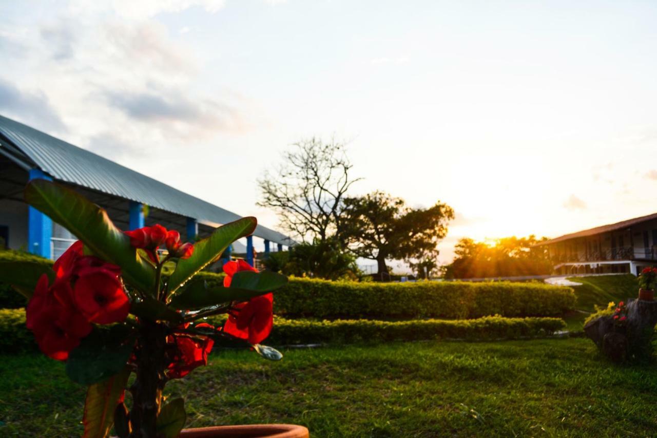 Condado De Pavas De Bucaramanga Floridablanca Ngoại thất bức ảnh